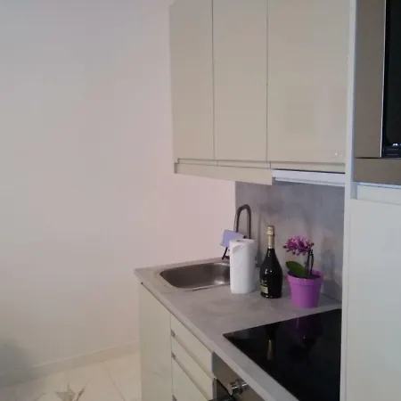 Parigi 3 Apartment