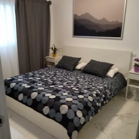 Parigi 3 * San Agustin (Gran Canaria)
